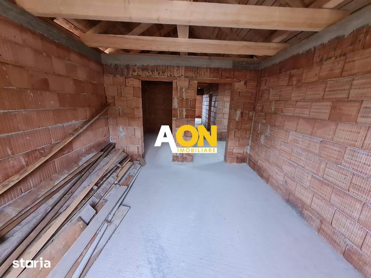 Casă cu 4 camere cu Teren 386 Mp în Micești