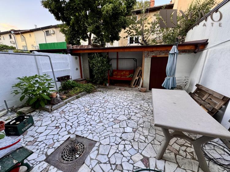 Casă cu 5 camere cu Canalizare în Iancului