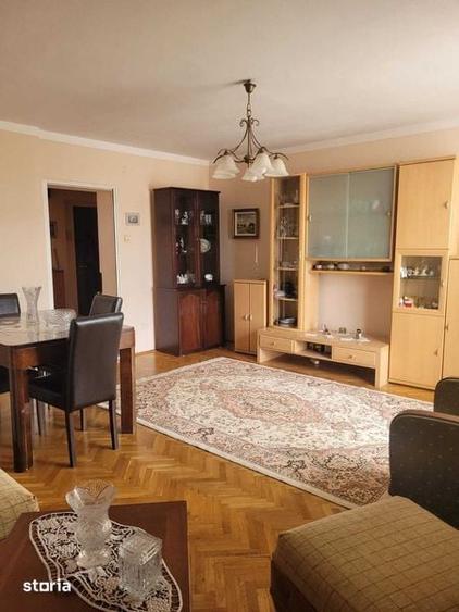 Apartament cu 3 camere decomandat în Ultracentral