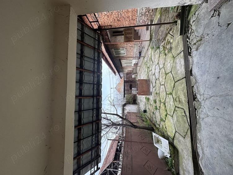 Casă cu 4 camere în Sebiș