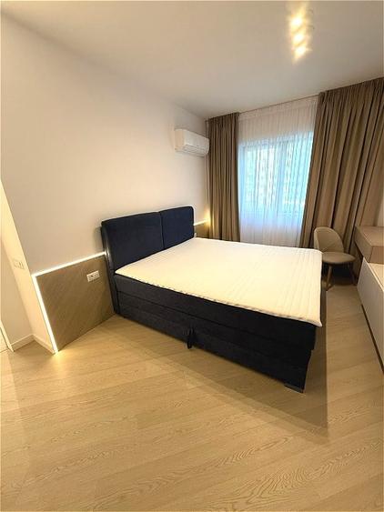 Apartament cu 3 camere semidecomandat, mobilat în Pipera