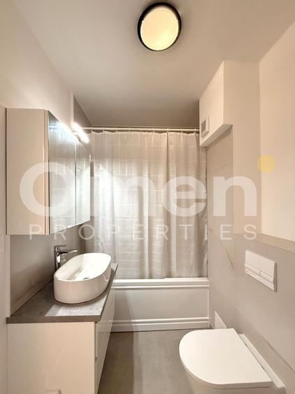 Apartament cu 3 camere decomandat, mobilat în Central