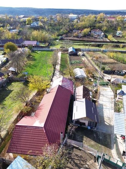 Casă individuală cu 6 camere cu Teren 1220 Mp în Fârțănești