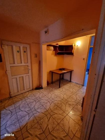 Apartament cu 3 camere decomandat în Micro 17