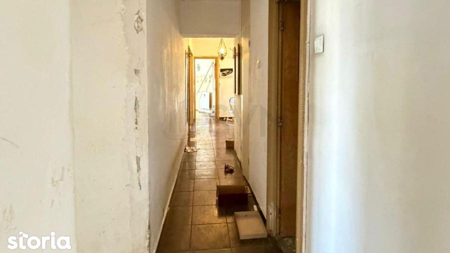 Apartament cu 3 camere decomandat în Crângași