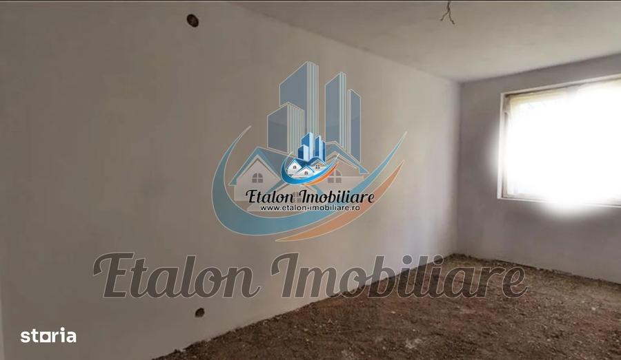 Apartament cu 3 camere decomandat în Calea Romanului