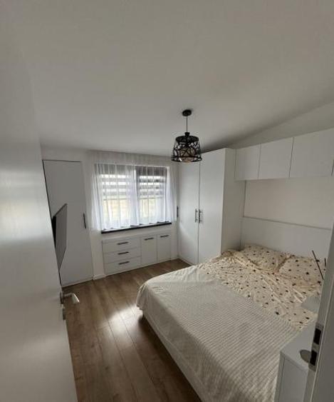 Apartament cu 2 camere semidecomandat, mobilat în Berceni