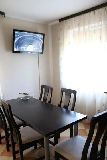 Casă cu 5 camere în Obor