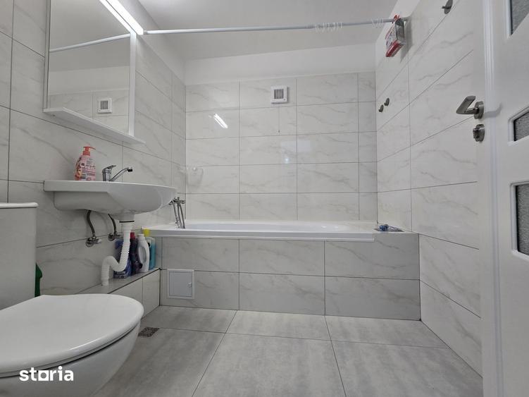 Apartament cu 3 camere decomandat în Decebal