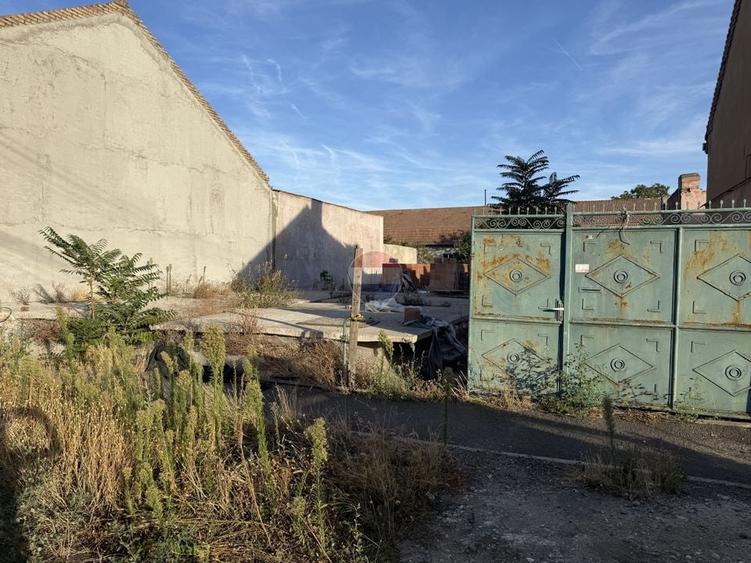 Teren Construcții intravilan de 763 mp, în Grădiște