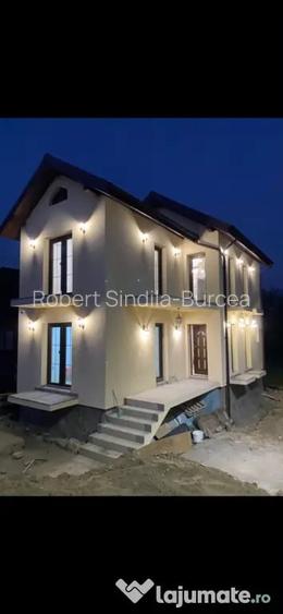 Casa cu etaj, Calimane?ti, Valcea
