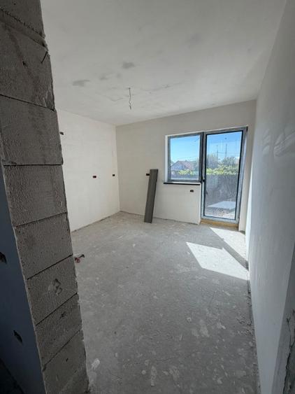 Casă cu 3 camere cu Teren 255 Mp în Agigea