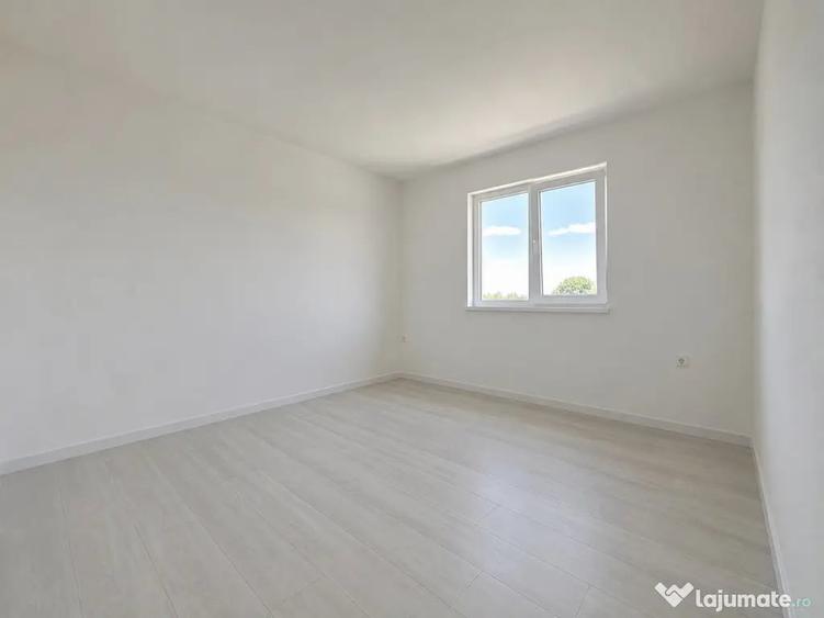 Casă cu 4 camere cu Teren 335 Mp în Șag