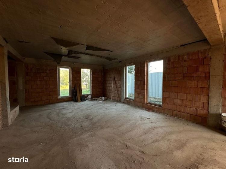 Casă cu 4 camere în Gilău