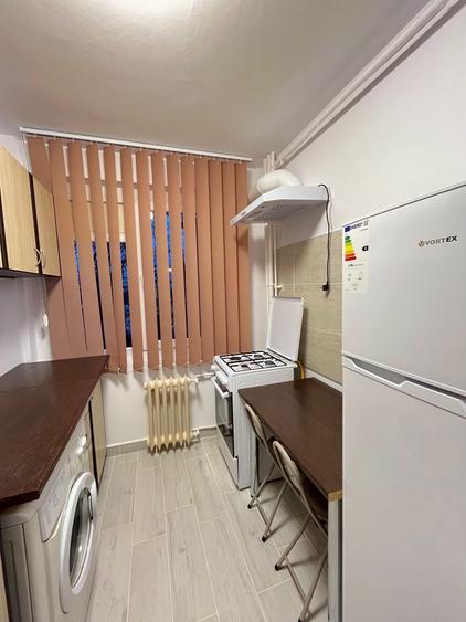 Apartament cu 2 camere decomandat în Exterior Vest