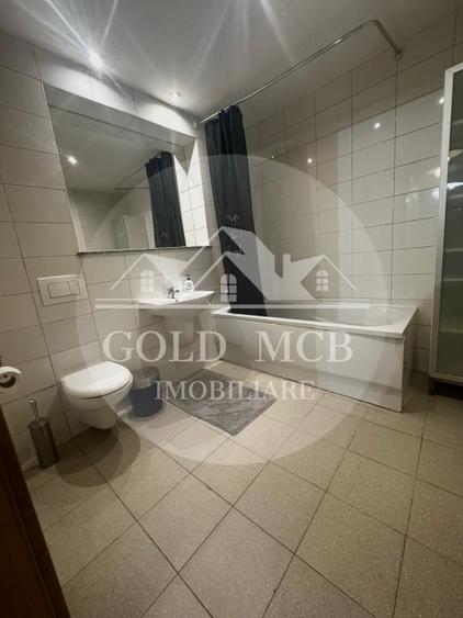 Apartament cu 3 camere decomandat în Baba Novac