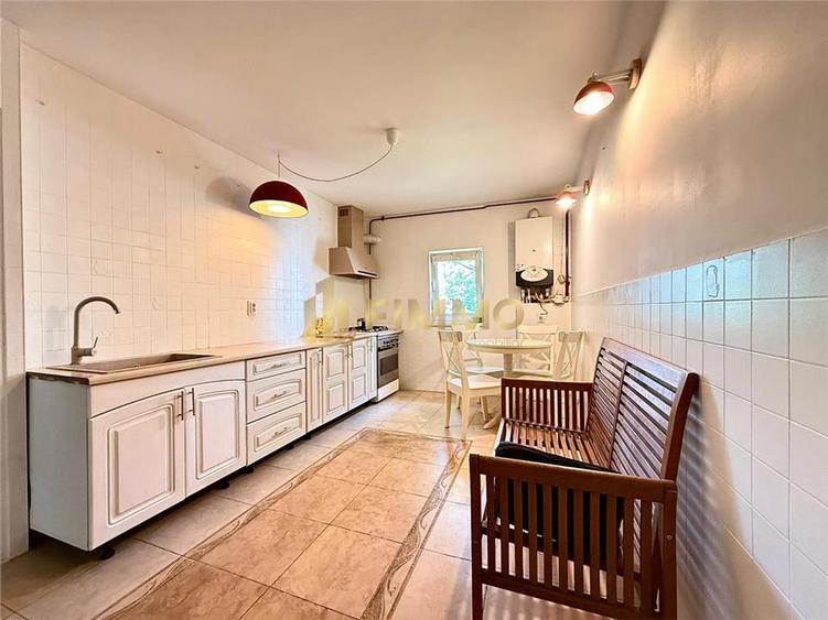 Apartament cu 3 camere decomandat în Obcini