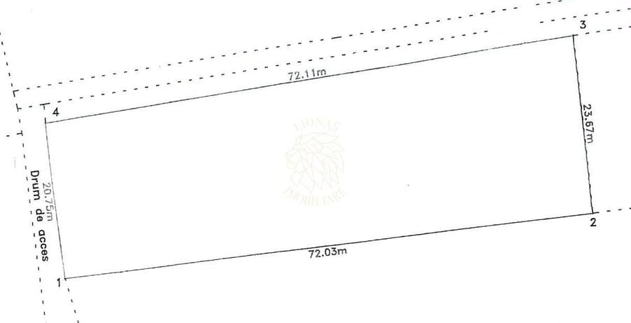 Teren Construcții extravilan de 776 mp, în Est