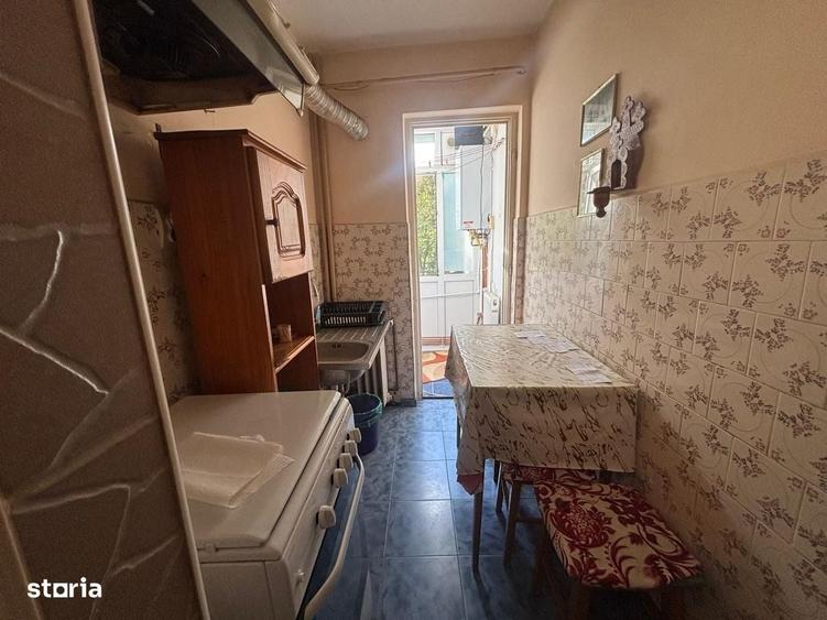 Apartament cu 2 camere nedecomandat în Podu Roș