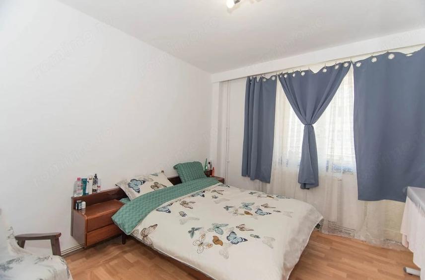 Apartament cu 4 camere decomandat în Ultracentral