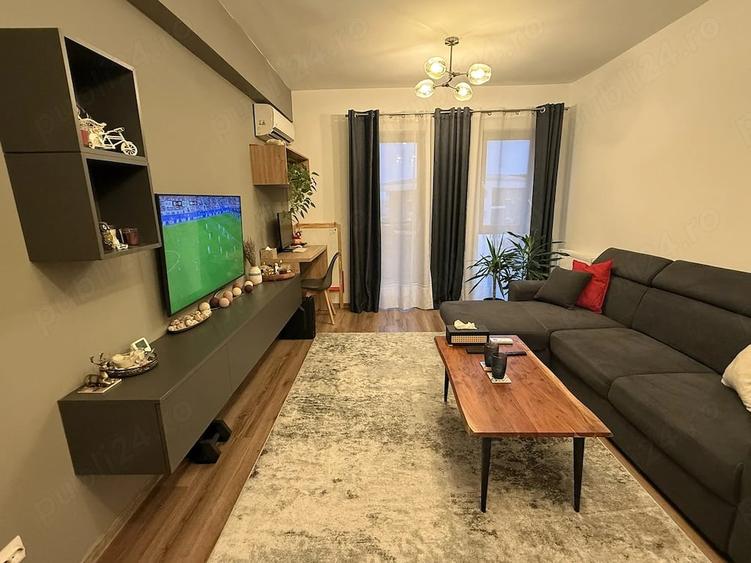 Apartament cu 2 camere decomandat în Metalurgiei