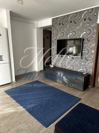 Apartament cu 3 camere decomandat în Florești