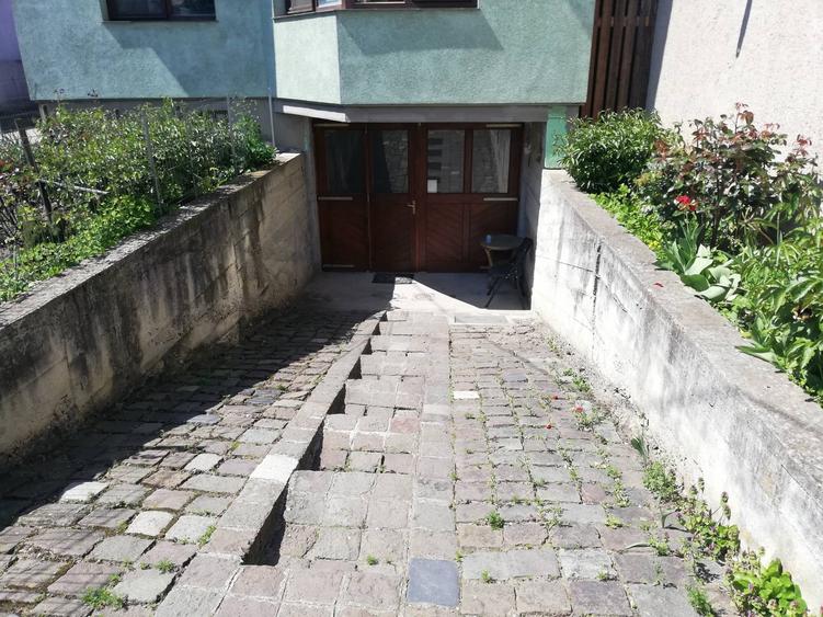 Spațiu comercial, de 75 mp, în Bulgaria