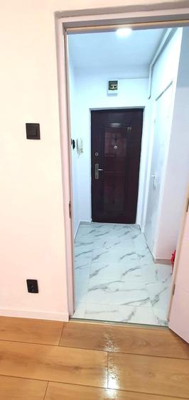 Garsonieră semidecomandată, mobilată în Est