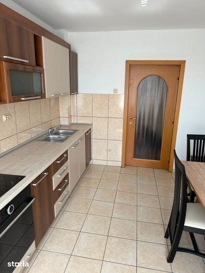 Apartament cu 4 camere în Central