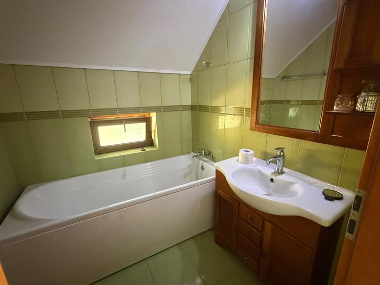 Casă individuală cu 3 camere cu Teren 279 Mp în Giarmata