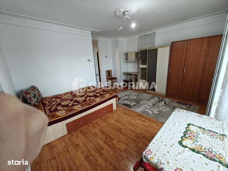 Garsonieră decomandată în Gară