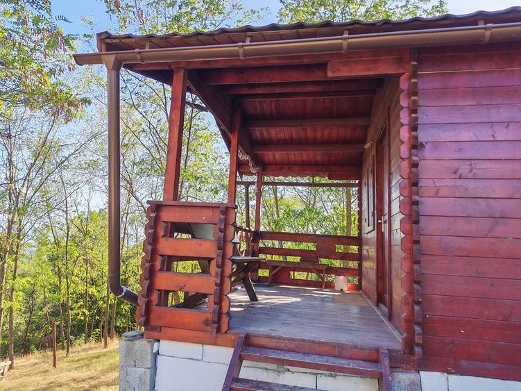 Casă cu 1 camere în Inuri