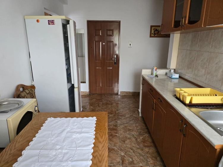 Apartament cu 2 camere decomandat în Corunca