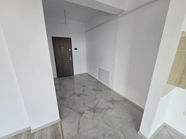 Apartament cu 2 camere decomandat în Girocului