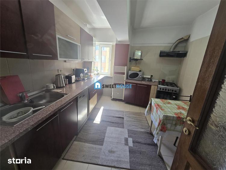 Apartament cu 4 camere în Central