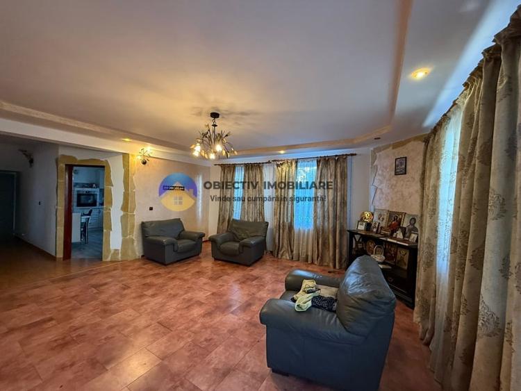 Casă individuală cu 4 camere cu Teren 350 Mp în 1 Mai