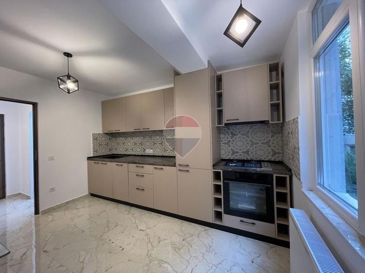 Apartament cu 2 camere semidecomandat, mobilat în Olteniței