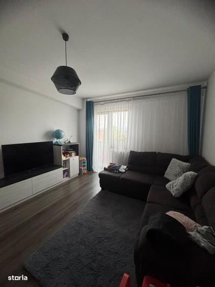 Apartament cu 2 camere decomandat în Miroslava