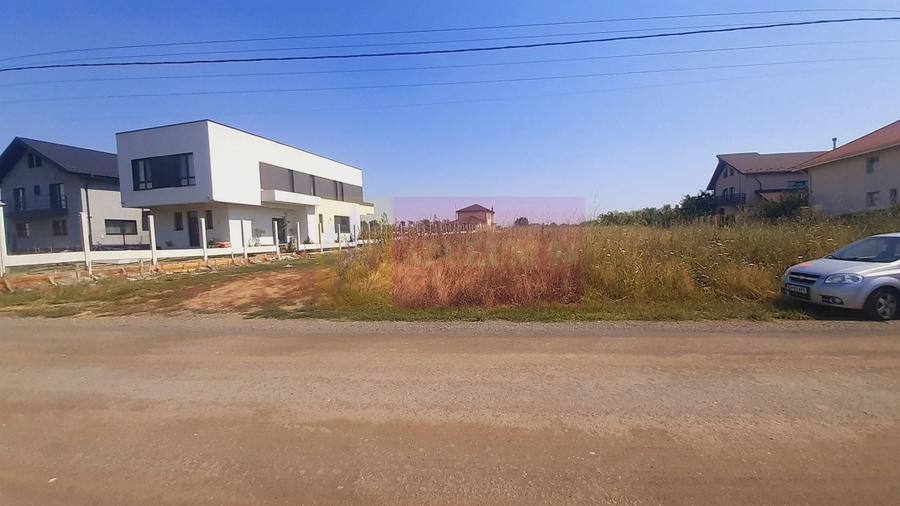 Teren Construcții intravilan de 4715 mp, în Brănești