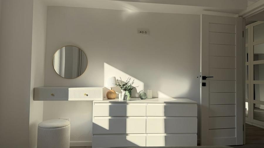 Apartament cu 4 camere semidecomandat în Ștefan cel Mare