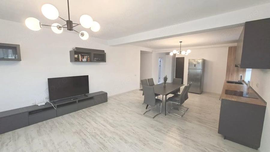 Apartament cu 3 camere decomandat în Ștefănești