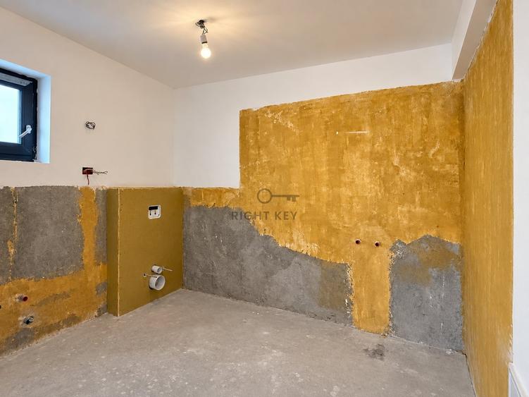 Casă individuală cu 4 camere cu Teren 300 Mp în Tunari