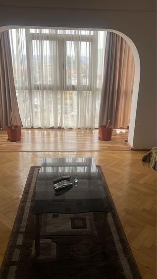Apartament cu 2 camere decomandat în Teilor