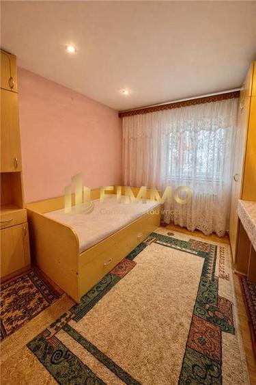 Apartament cu 4 camere decomandat în George Enescu