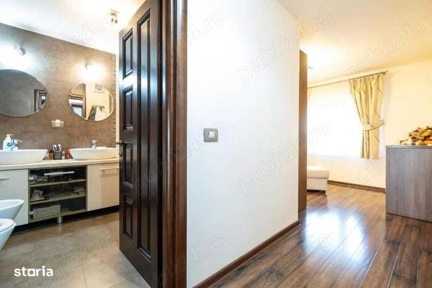 Casă cu 4 camere decomandat în Bistrița Lac