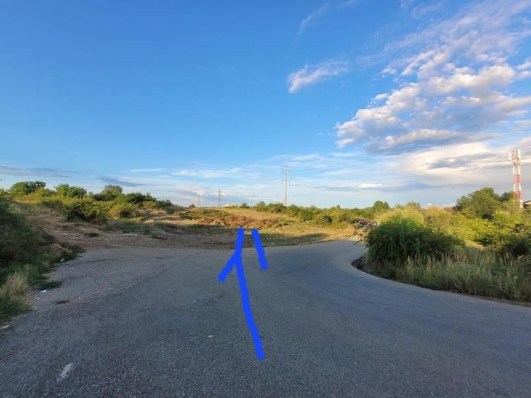 Teren Construcții intravilan de 2272 mp, în Trivale