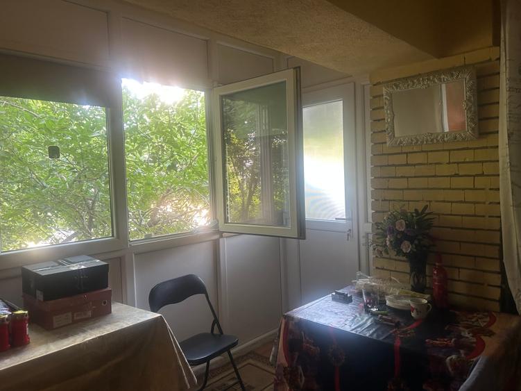 Apartament cu 3 camere în Calea Severinului