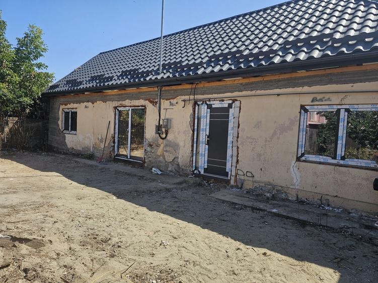 Casă cu 2 camere în Central