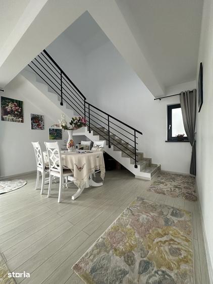 Casă cu 4 camere cu Teren 420 Mp în Bucium