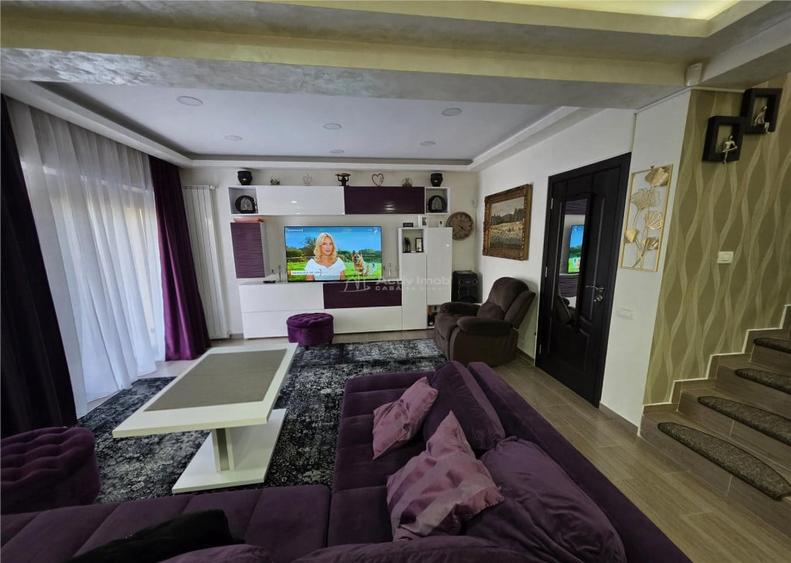 Casă cu 4 camere cu Teren 260 Mp în 1 Decembrie